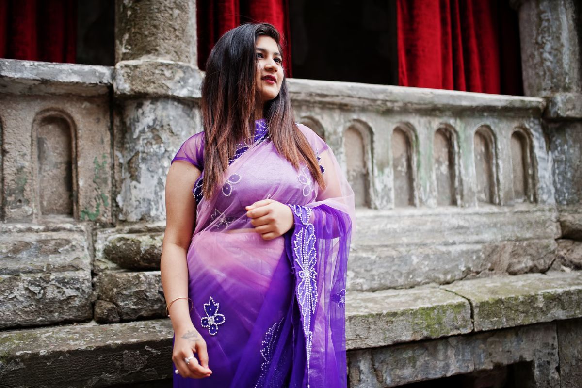 banarasi saree dry clean noida - Cloud Dhobi team at work