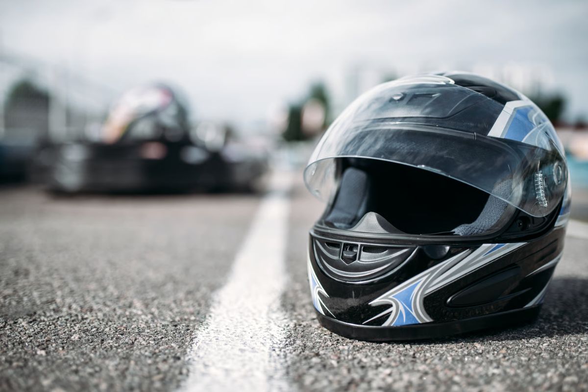 helmet cleaning service in delhi - Cloud Dhobi professional service