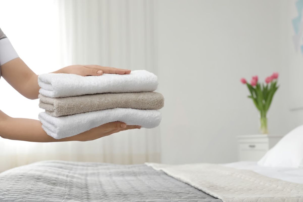 airbnb laundry service in delhi - Cloud Dhobi featured guide with free pickup across Delhi NCR