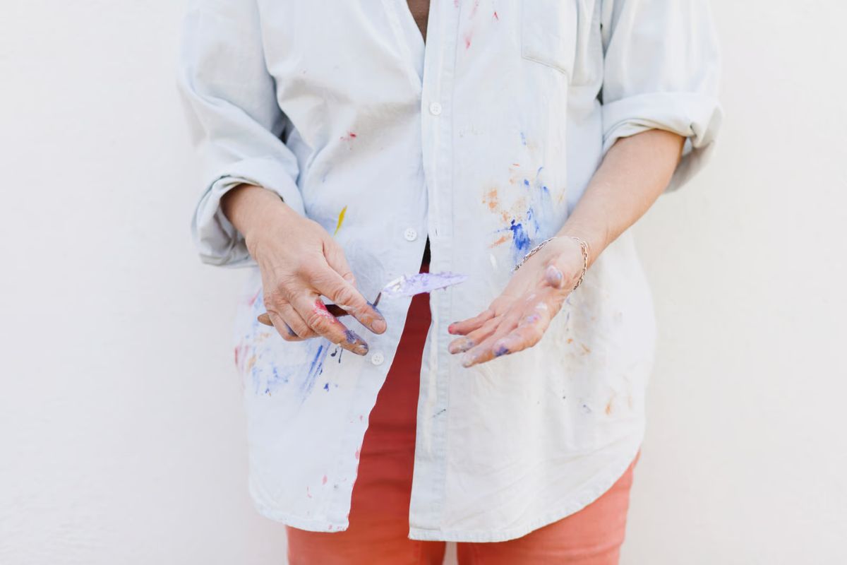 remove paint stains from clothes - Cloud Dhobi professional service at your doorstep in Delhi