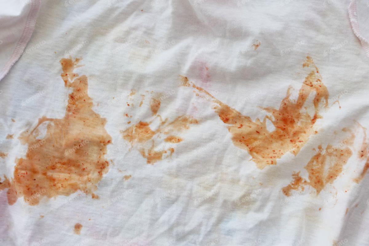 remove rust stains from clothes - Cloud Dhobi featured image