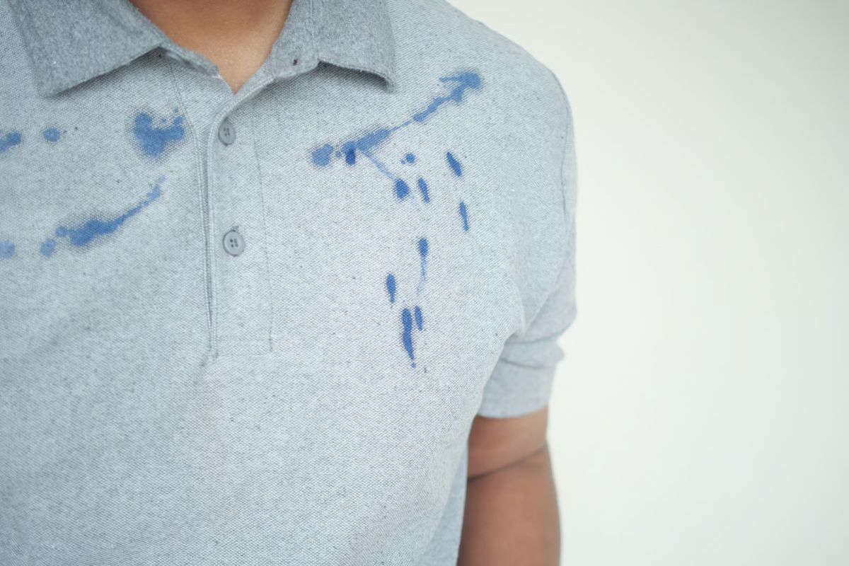 acrylic paint on clothes - Cloud Dhobi Delhi laundry and dry cleaning service