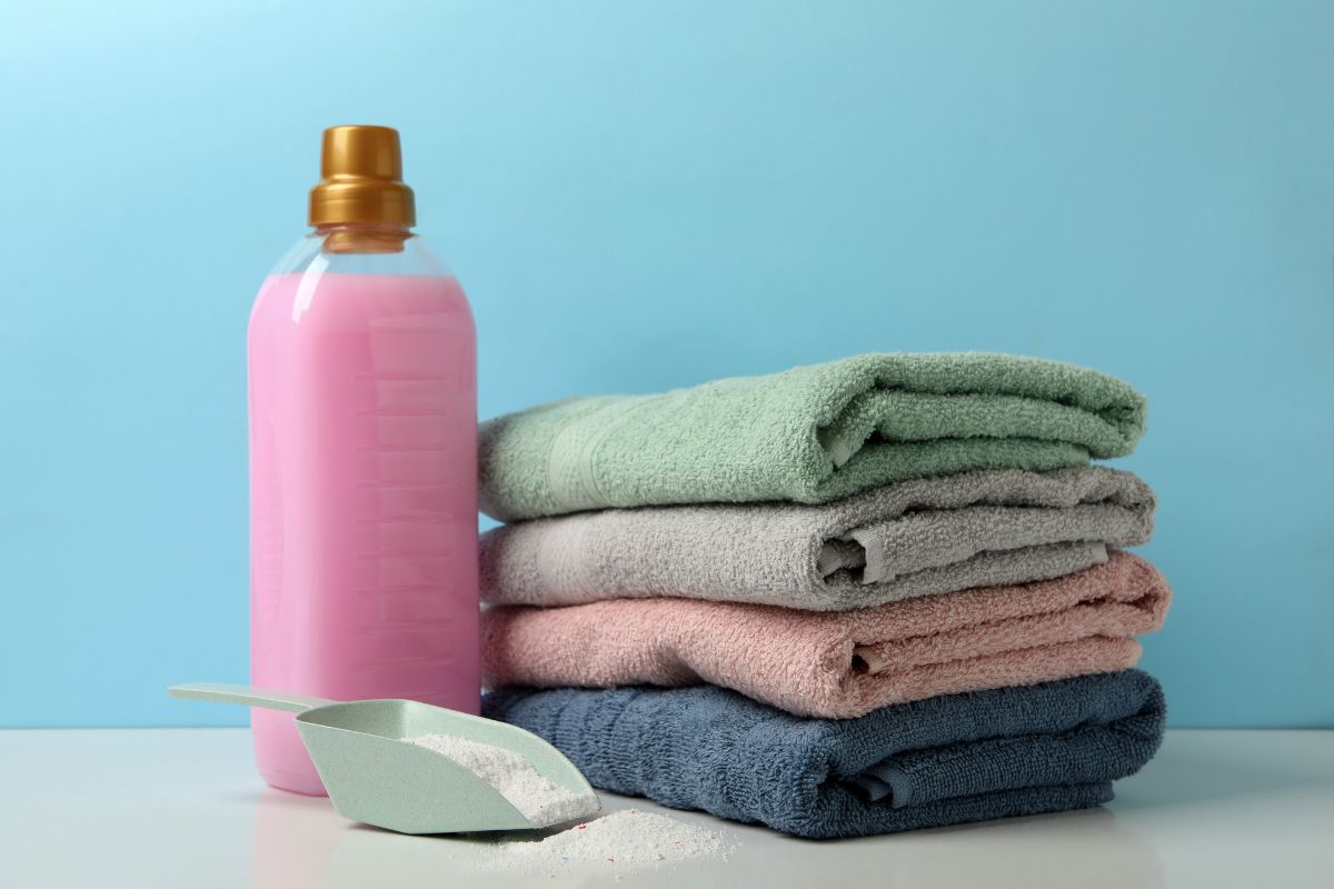 Remove Sweat Smell from Clothes and get smell out of gym clothes guidance from Cloud Dhobi