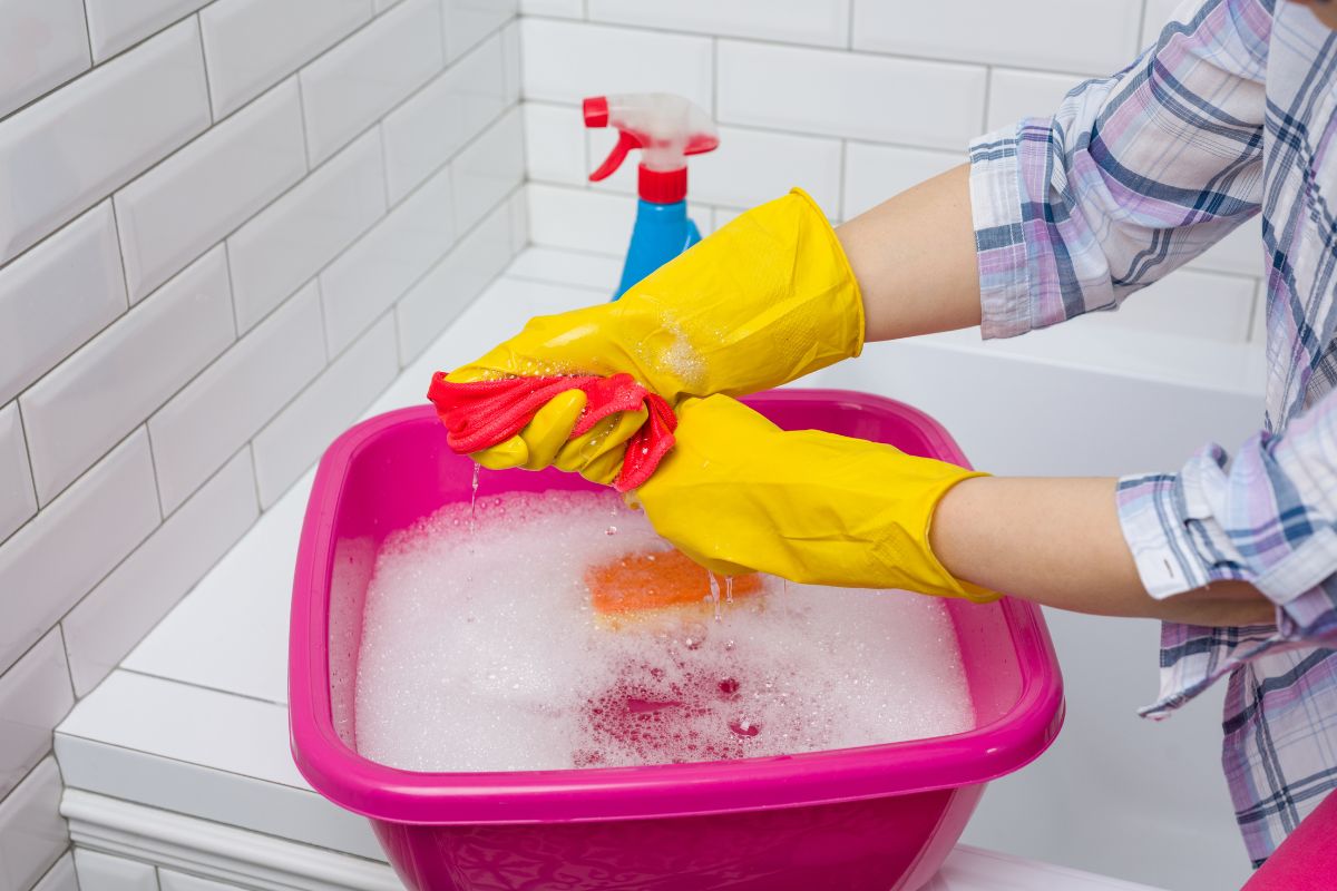 Remove Blood Stains from Clothes by Cloud Dhobi laundry experts in Delhi NCR