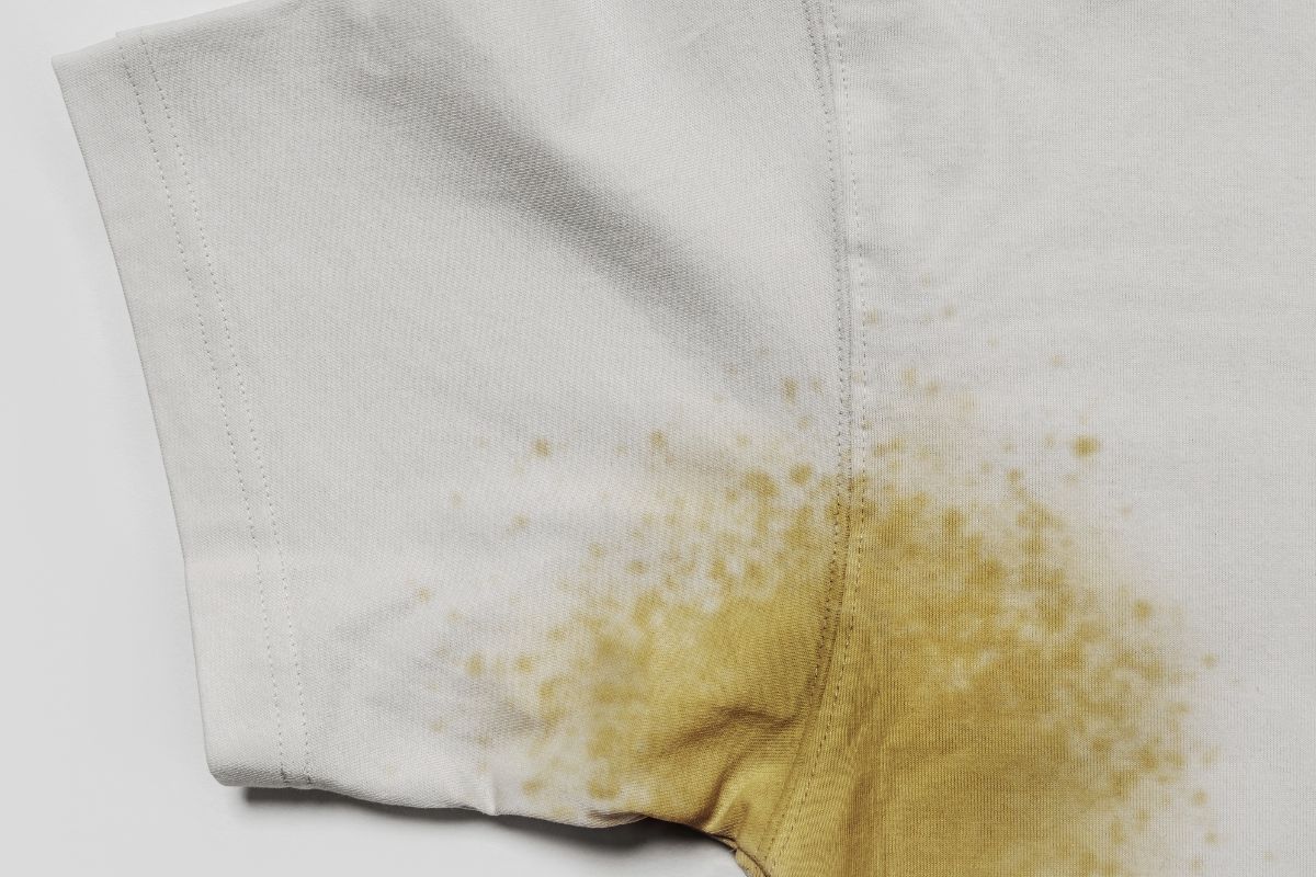 Yellow Armpit Stains Removal and sweat stains on white shirt guidance from Cloud Dhobi