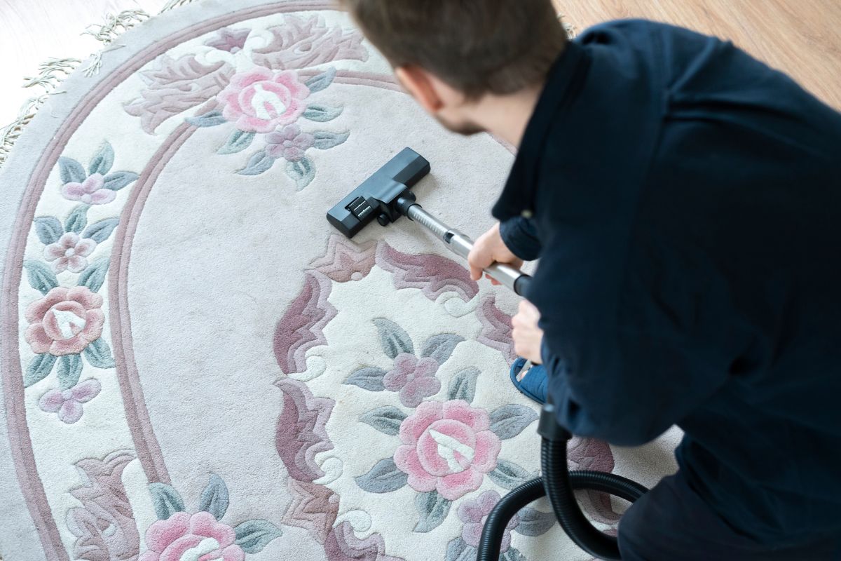 carpet cleaning service in ghaziabad - Cloud Dhobi professional service