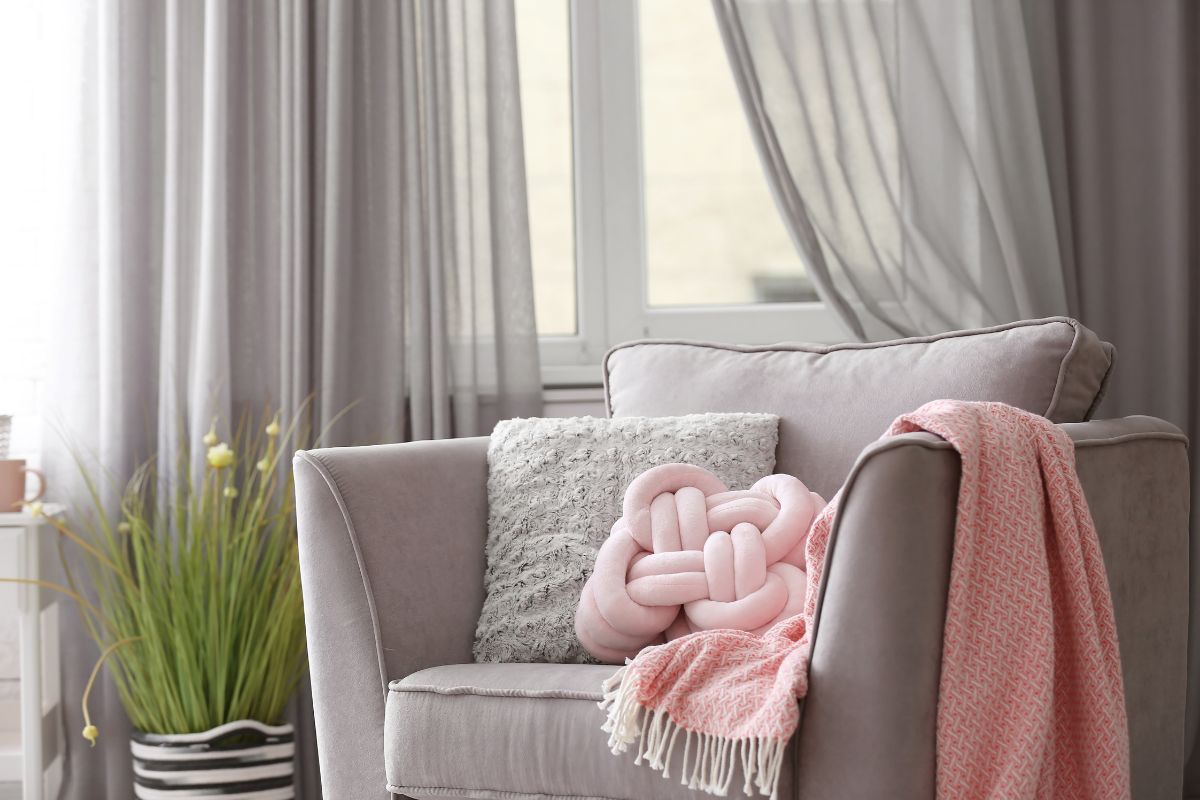 curtain dry cleaning price in ghaziabad - Cloud Dhobi featured image