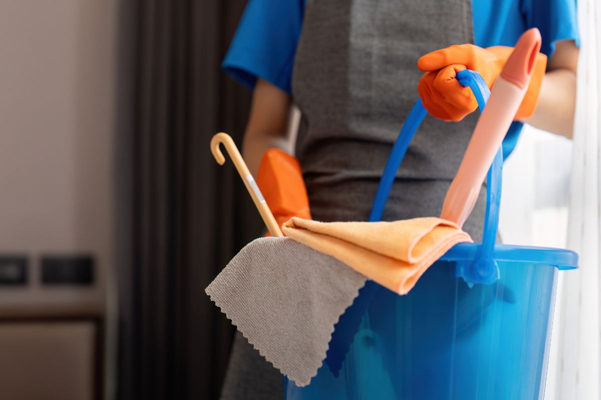 heavy drape cleaning ghaziabad - Cloud Dhobi team at work