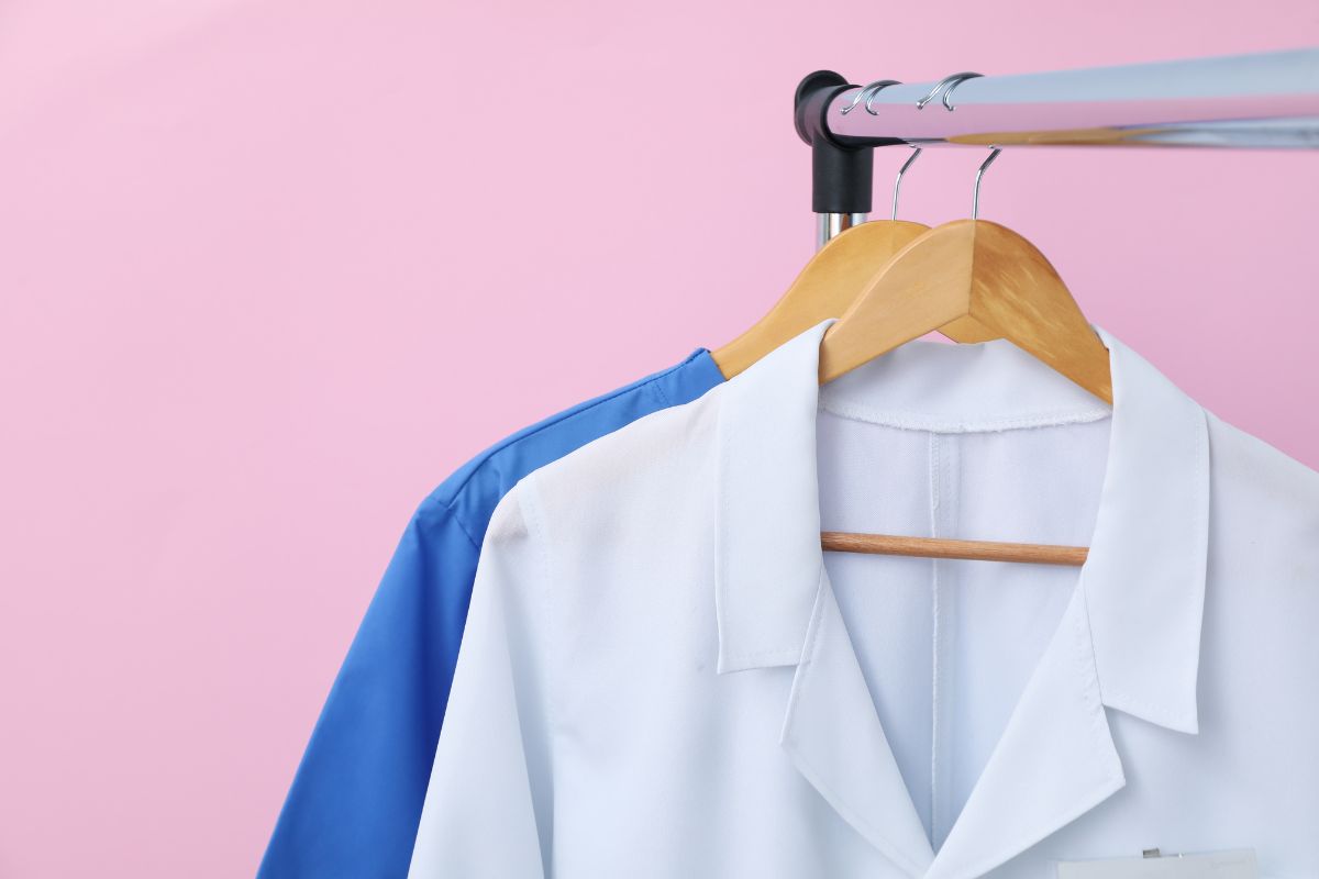 dry cleaning charges faridabad - Cloud Dhobi team at work