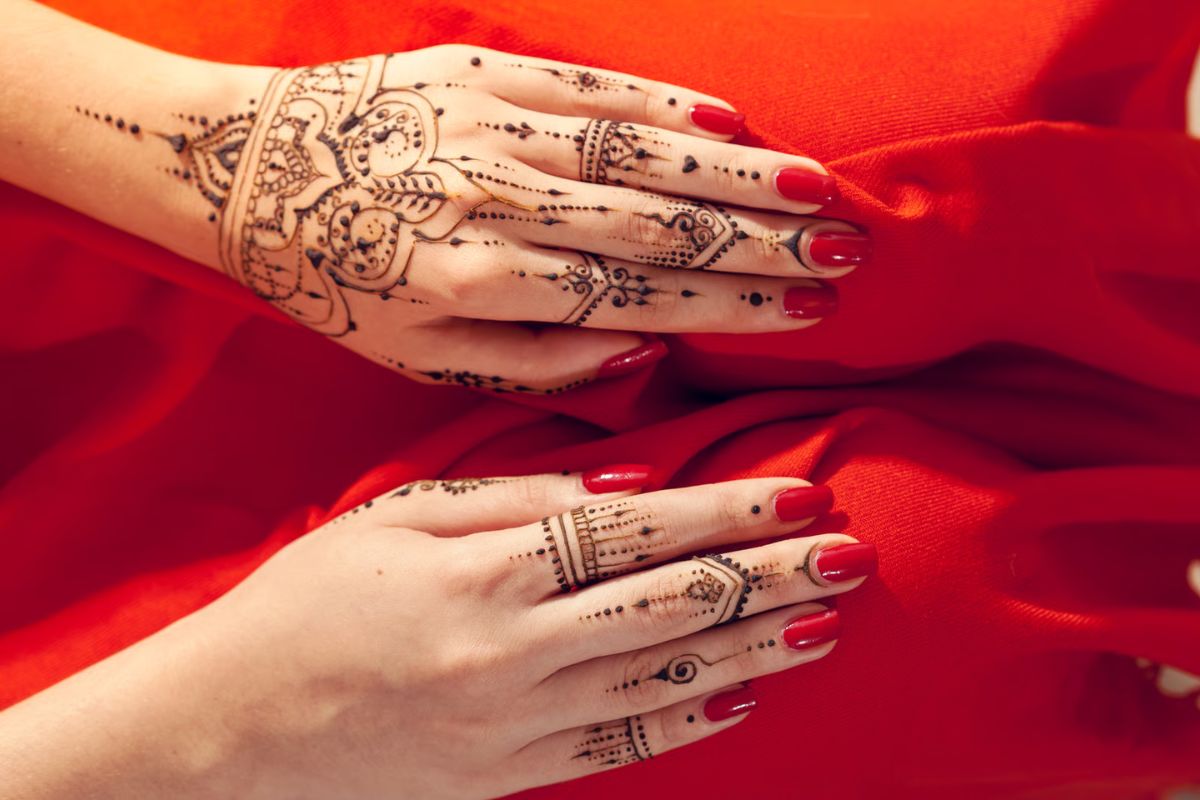 nail polish spill on jeans - Cloud Dhobi Delhi laundry and dry cleaning service